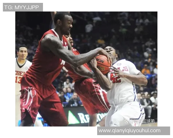 猛虎归来锡安半场表现惊艳10投8中高效斩获16分3篮板4助攻1抢断